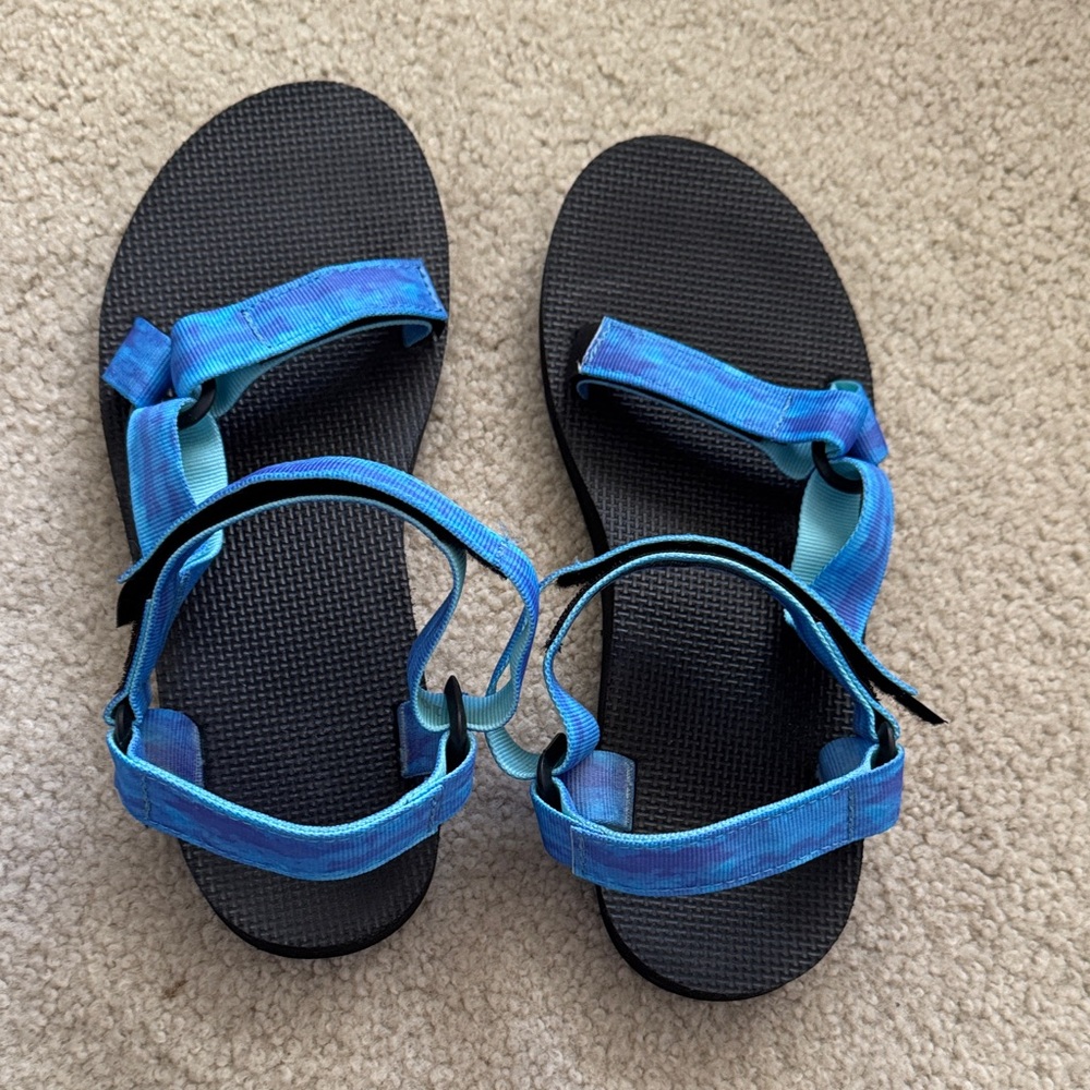 Teva sandals women’s size 10,Blue and Black Sandals